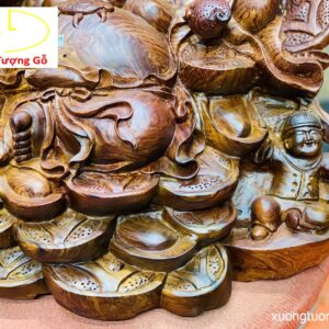 Di Lặc ngũ tiểu ngồi đống tiền gỗ cẩm.
