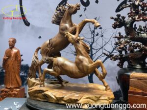 Tượng Song Mã Gỗ Xá Xị
