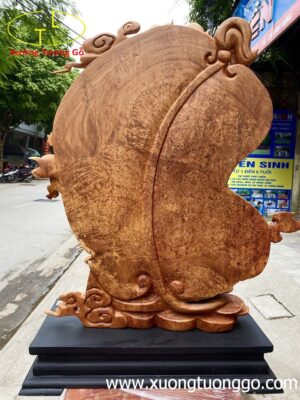 Di Lặc Ngũ Tiểu Vác Đào Đứng Bao Tiền Nu Hương