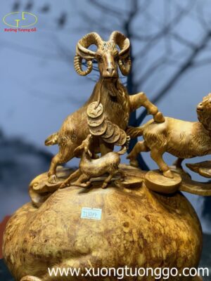 Tượng Dê Đứng Bao Nu Hương