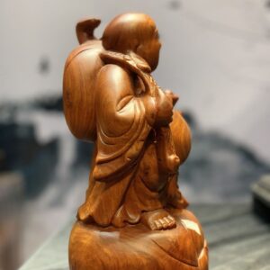 Tượng Di Lặc Đứng Bao Tiền Gỗ Hương