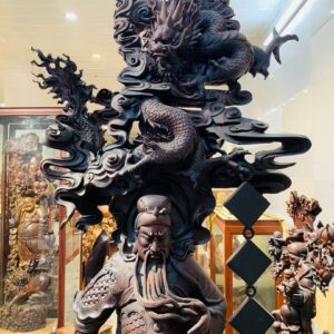 Quan Công ngự song long gỗ trắc.