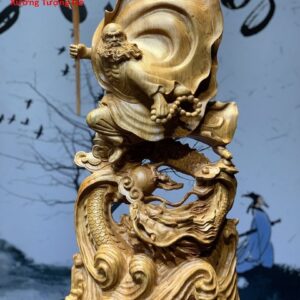 Đạt Ma Đứng Rồng