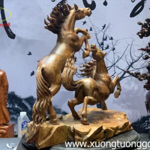 Tượng Song Mã Gỗ Xá Xị