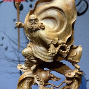 Đạt Ma Đứng Rồng