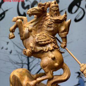 Quan Công Cưỡi Ngựa