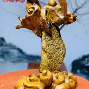 Di Lặc Ngồi Đá Hương Ta