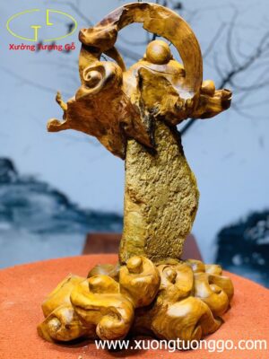 Di Lặc Ngồi Đá Hương Ta
