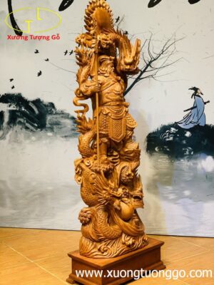 Quan Công Đứng Tam Long