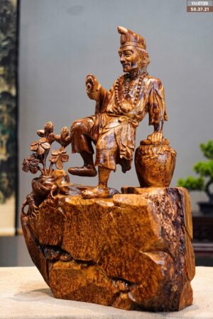 Tế công gỗ nu ngọc am