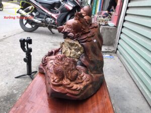Tượng Di Lặc Nhất Tiểu Ôm Đá Tự Nhiên