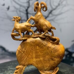 Tượng Dê Đứng Bao Nu Hương