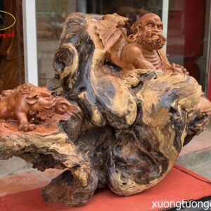 Tượng Đạt Ma Ngồi Cạnh Nghê Gỗ Sụn Đinh Hương