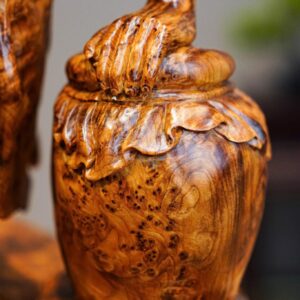 Tế công gỗ nu ngọc am