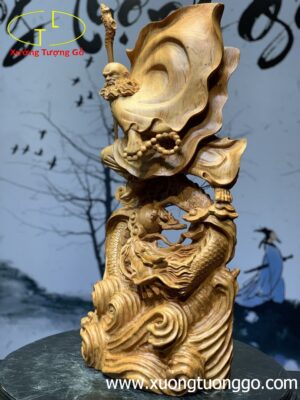 Đạt Ma Đứng Rồng
