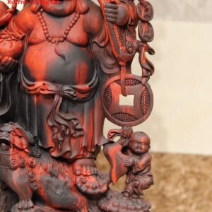 Di Lặc đứng bao ngũ tiểu( ngũ phúc) vác cành đào gỗ trắc.