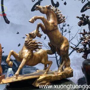 Tượng Song Mã Gỗ Xá Xị