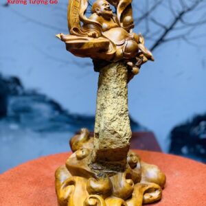 Di Lặc Ngồi Đá Hương Ta