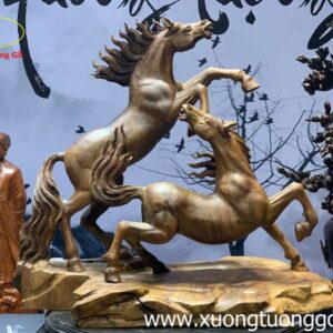 Tượng Song Mã Gỗ Xá Xị