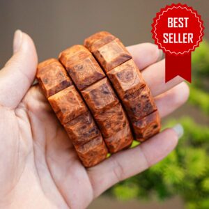 Vòng Tay Gỗ Nu Huyết Long Bản Vuông