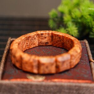 ( Bản Cao Cấp ) - Vòng Tay Gỗ Nu Huyết Long Bản Vuông