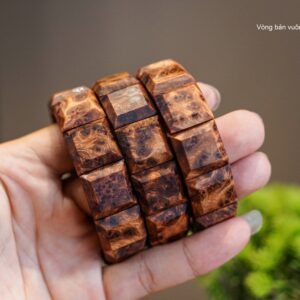 Vòng Tay Gỗ Nu Ngọc Am Chìm Bản Vuông