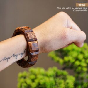 Vòng Tay Gỗ Nu Ngọc Am Chìm Bản Vuông