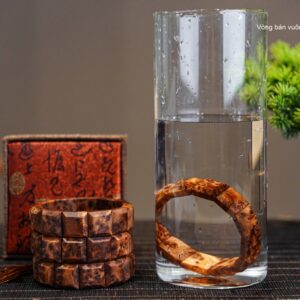 Vòng Tay Gỗ Nu Ngọc Am Chìm Bản Vuông