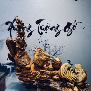 Tượng Gia Đình Gà Gỗ Hương