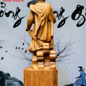 Tượng Trần Quốc Tuấn Gỗ Hương