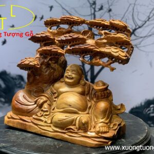 Di Lặc Ngồi Gốc Tùng