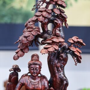 Quan âm tự tại ngồi tùng trắc