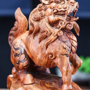 Nghê gỗ sưa