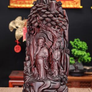 Thần tài đứng gốc cây tùng