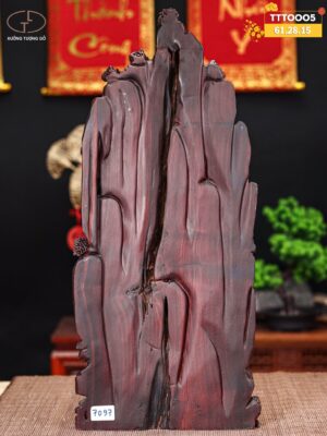 Thần tài đứng gốc cây tùng