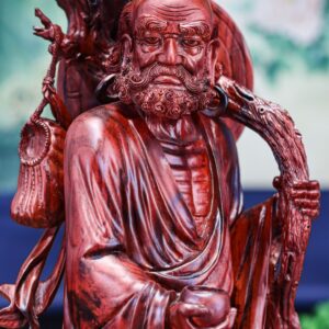 Đạt ma gỗ trắc đứng