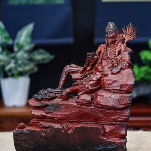 Tế công ngồi gỗ trắc
