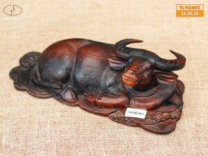 Trâu gỗ trắc