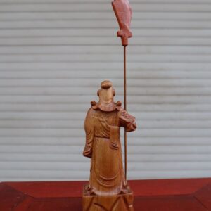Tượng Quan Công Để Ô Tô Gỗ Bách Xanh