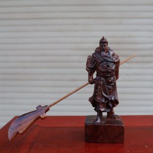 Tượng Quan Công Để Ô Tô Gỗ Cẩm