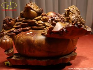 Ngũ Cóc Ngự Chum Tiền Gỗ Hương