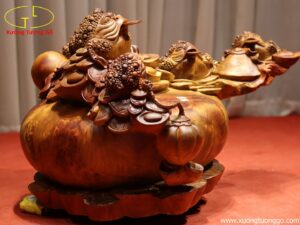 Ngũ Cóc Ngự Chum Tiền Gỗ Hương