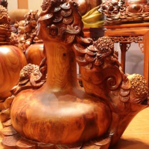 Ngũ Cóc Chấn Lục Bình Gỗ Hương
