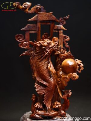 Tượng Cá Chép Hóa Rồng Gỗ Hương