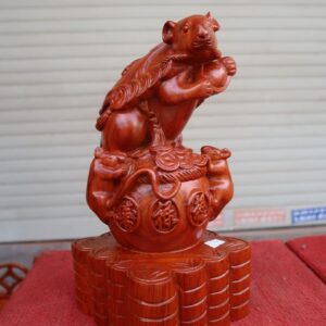 Tượng Tam Chuột Gỗ Trắc Đứng Bao Tiền