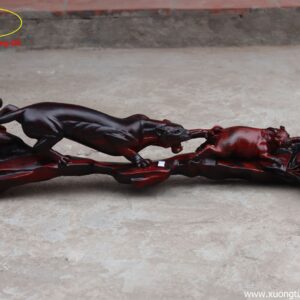 Tượng Báo Săn Mồi Gỗ Trắc