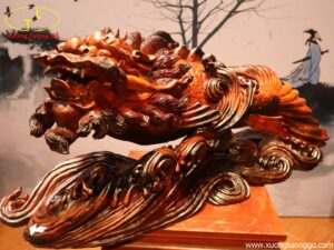 Tượng Cá Chép Hóa Rồng Trắc Đỏ  Đen