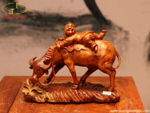 Tượng Tiểu Đồng Cưỡi Trâu Gỗ Nu Hương