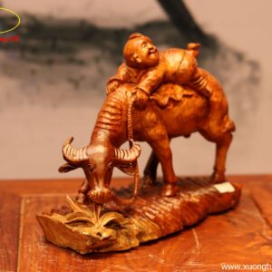 Tượng Tiểu Đồng Cưỡi Trâu Gỗ Nu Hương