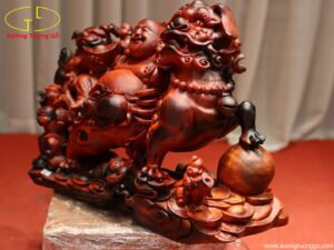 Tượng Di Lặc Ngự Nghê Gỗ Trắc